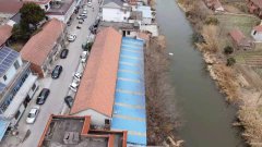 如東童店人民路廠房，兩層，靠高速口，交通方便，可出售