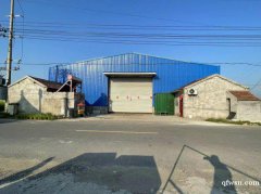 層高7.6米，兩臺(tái)3噸行車，電容量400KVA，大車可進(jìn)