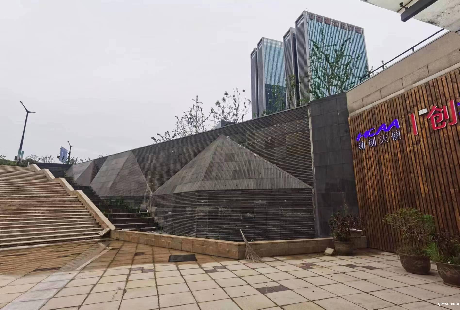 中南核心地段 地鐵出口處 全新招商 辦公 餐飲 娛樂為主 中南核心地段 地鐵出口處 全新招商 辦公 餐飲 娛樂為主