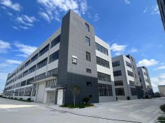 獨門獨院送院子廠房出售，50年全新廠房